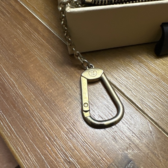 Key pouch - Picture 8 of 8